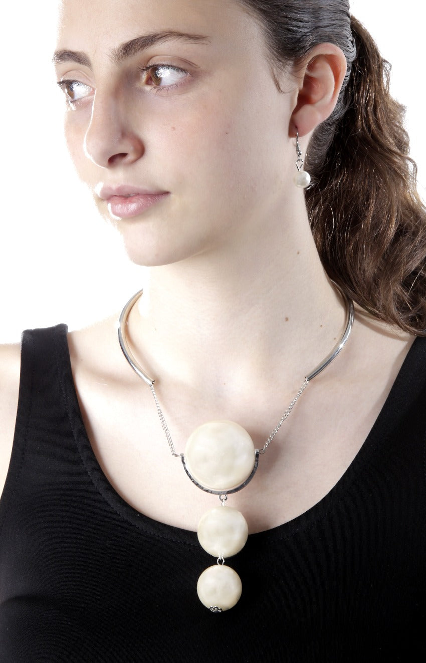 Set Collar y Aretes Chatties Perlas Grandes Plata
