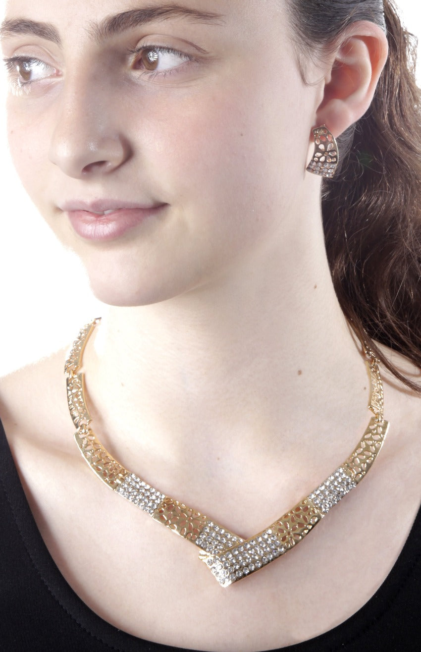 Set Collar y Aretes Lulu Flores Incrustaciones de Fantasía Oro