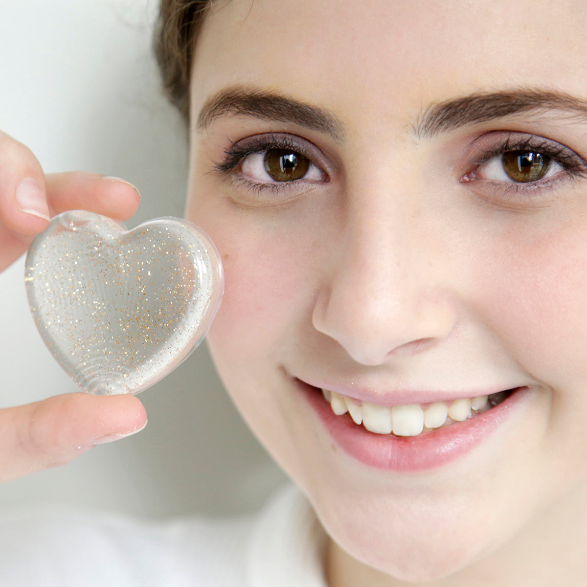 Esponja para maquillar de silicon Easy Beauty 2 pzas. diseño de corazón