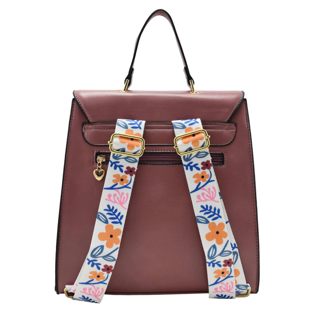 Mochila para dama Lulu color Rosa con Colgante Mariposa 