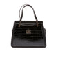 Bolsa [Guy Laroche] tipo satchel crossbody diseño con textura con detalles dorados color negro