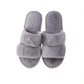 Pantufla [Peschelle] afelpada con diseño de tiras color gris