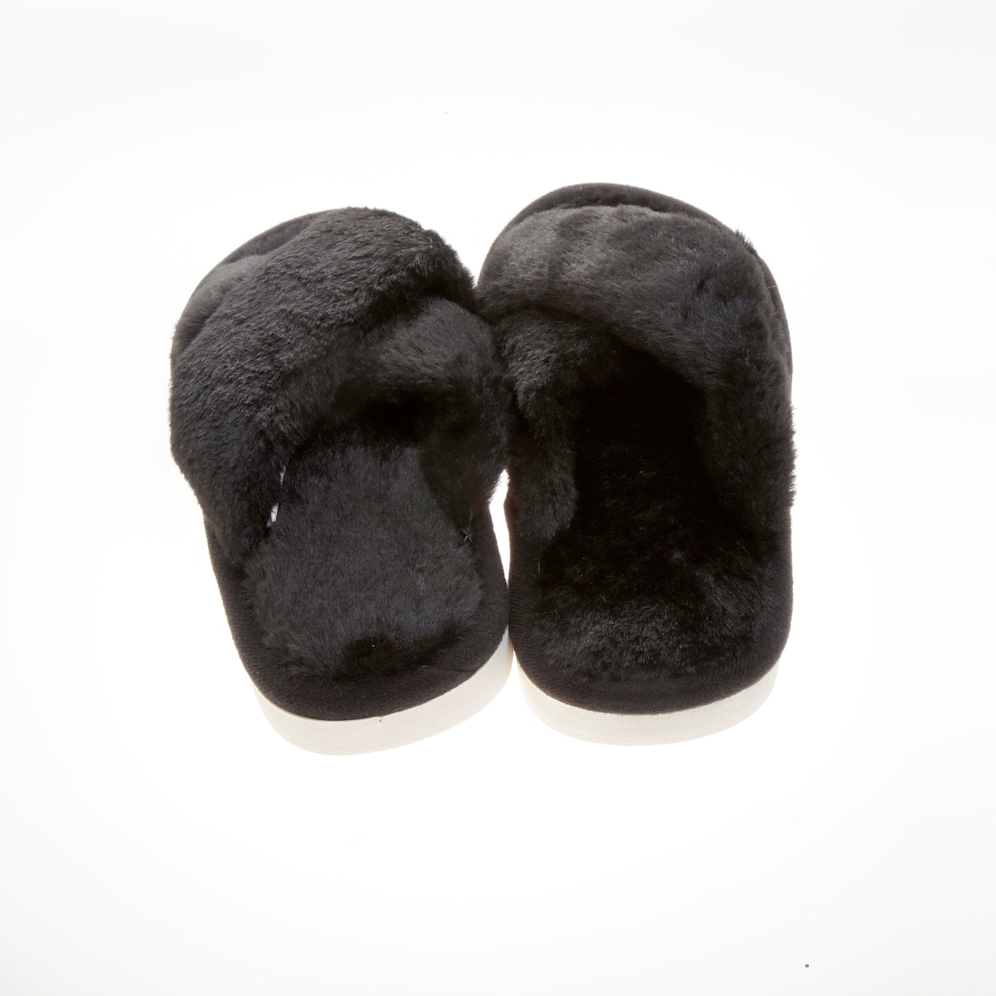 Pantufla [Peschelle] afelpada con diseño cruzado color negro