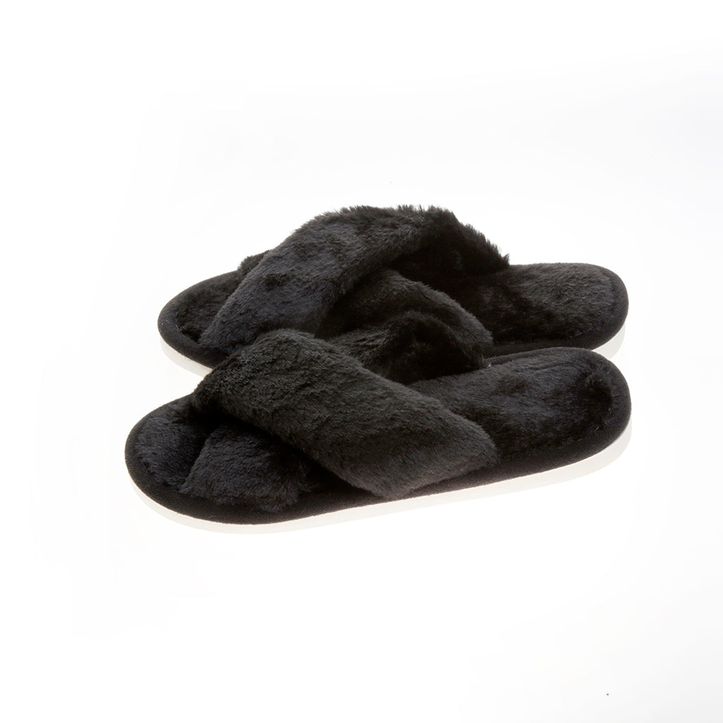 Pantufla [Peschelle] afelpada con diseño cruzado color negro